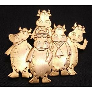 Signed JJ 1988 Matte Gold Tone Cows Brooch Pin Jonette Jewelry